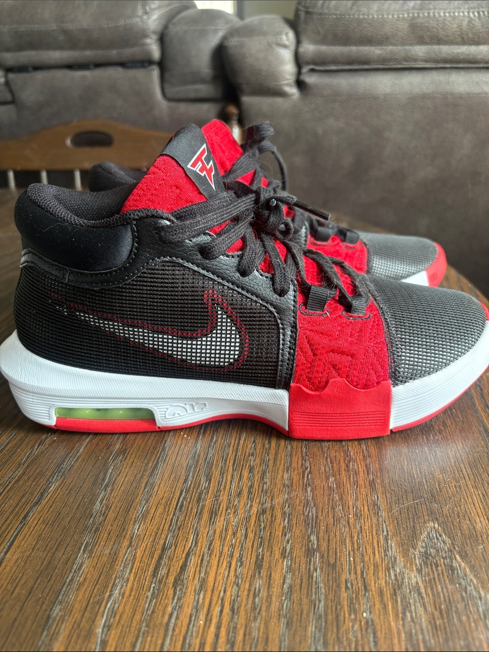 Nike Black and Red Low-Top Basketball Sneakers